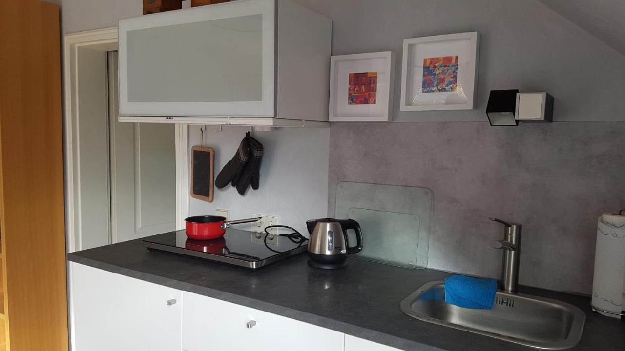 Nettes Appartment In Langenhagen Хановер Екстериор снимка